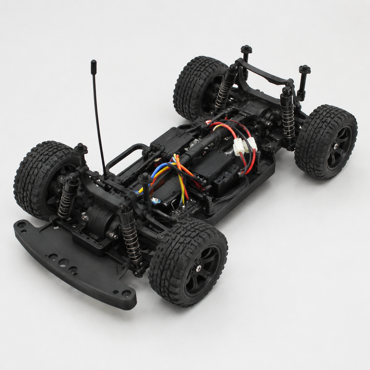 PA6/PA66 儿童玩具遥控赛车底盘,高抗摔、安全环保与低VOC改性。